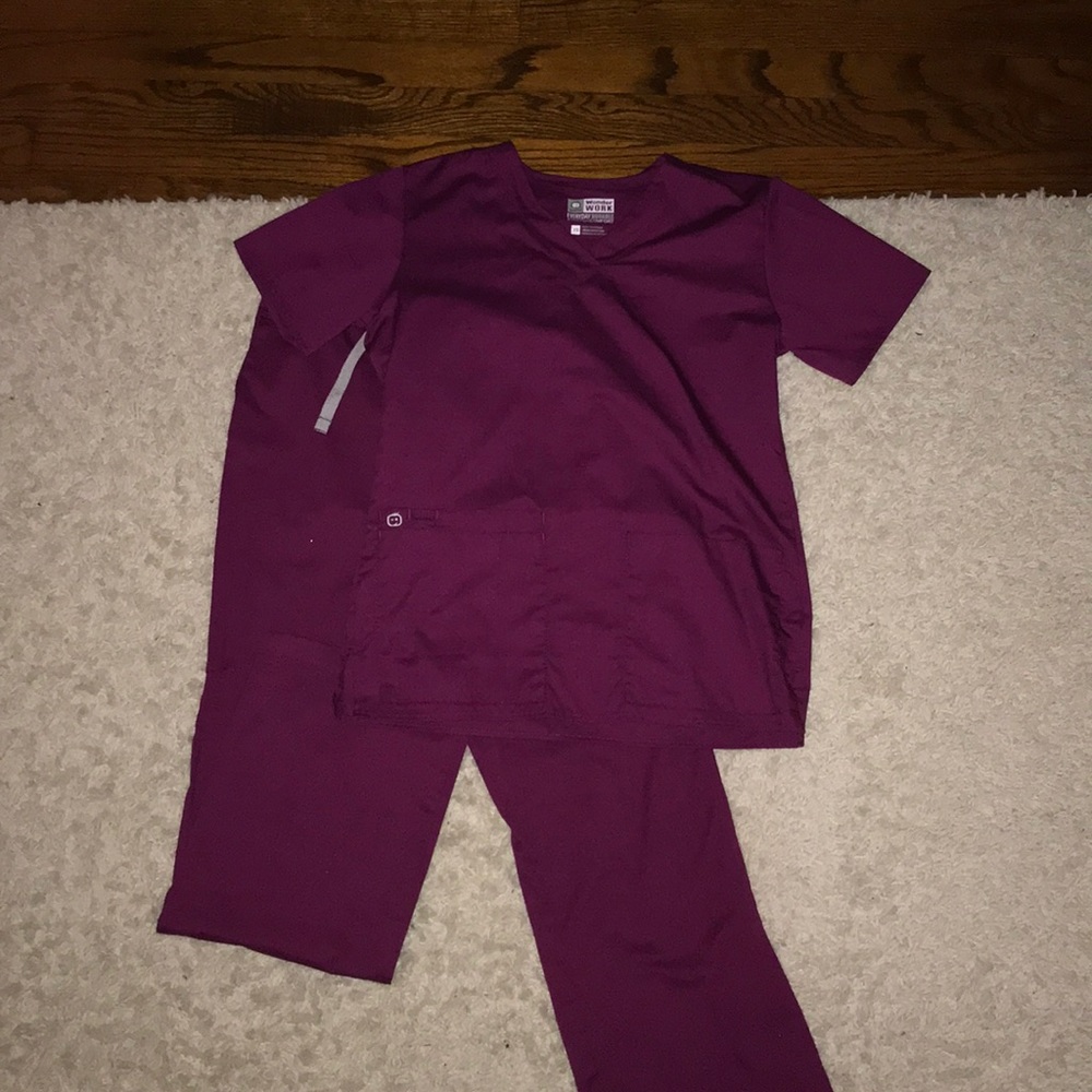 Wonderwork Maroon Scrub Set